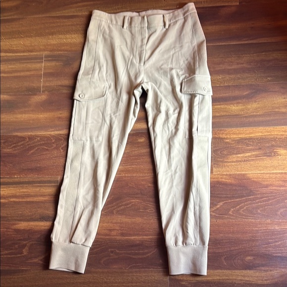 Donna Karan Cream Cargo Pants Size 8 - Picture 1 of 8